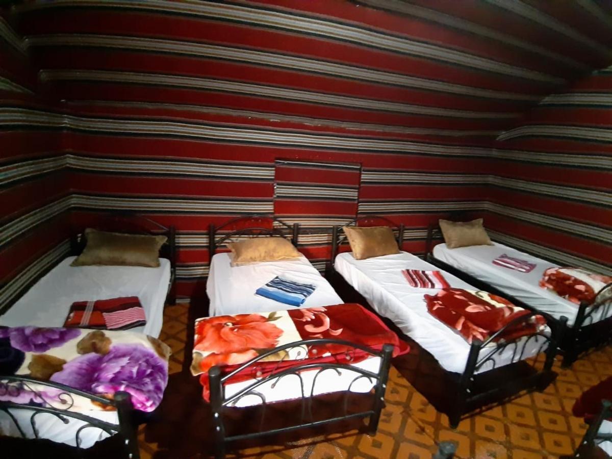 Bedouin Holidays Camp And Jeep Tours วาดิรัม ภายนอก รูปภาพ