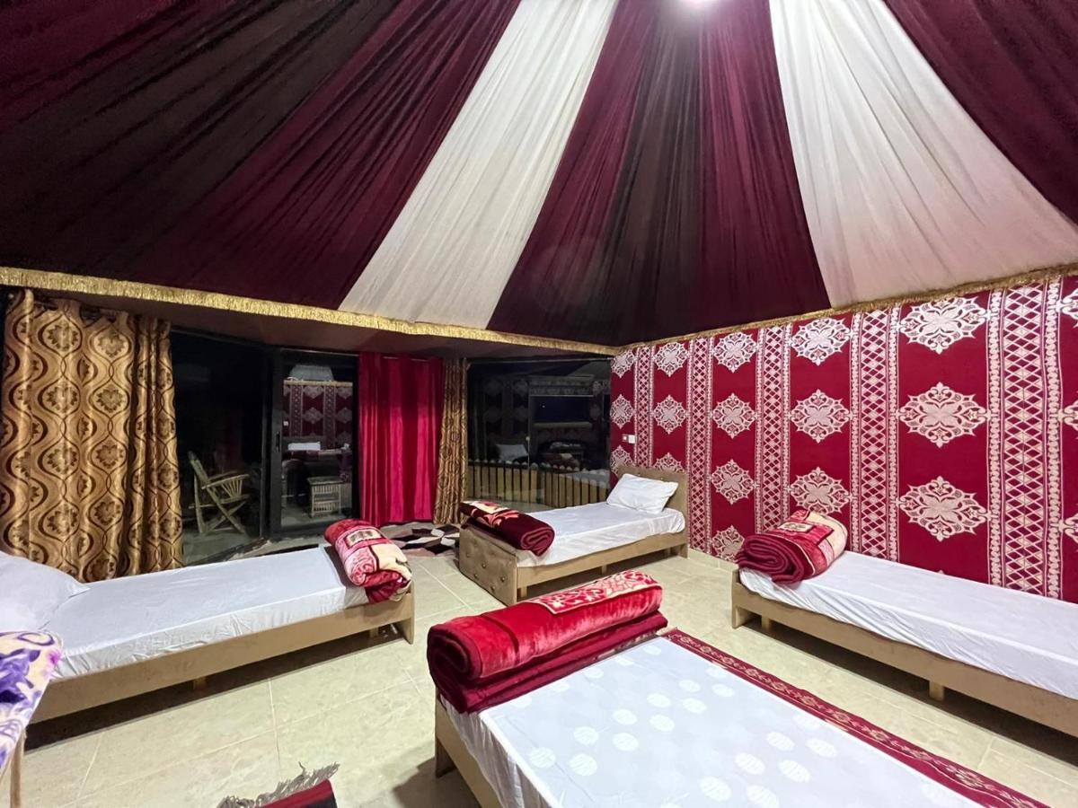 Bedouin Holidays Camp And Jeep Tours วาดิรัม ภายนอก รูปภาพ