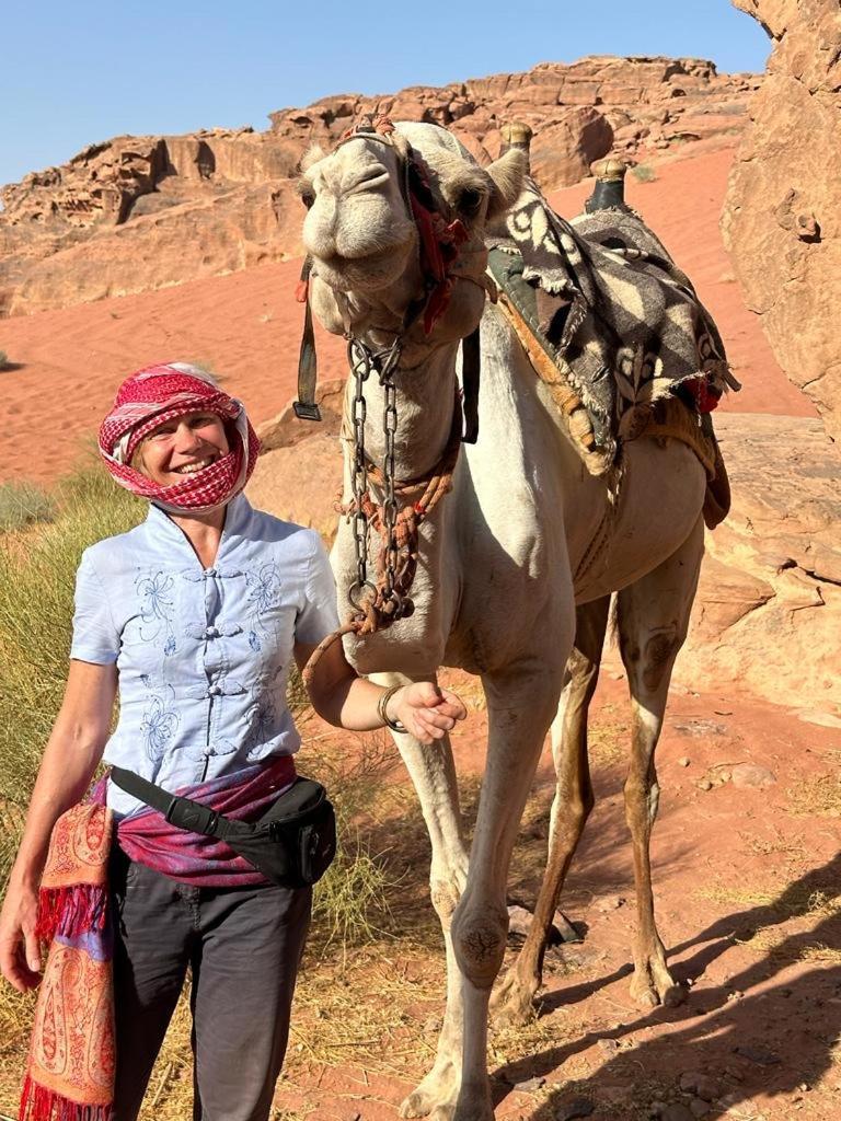 Bedouin Holidays Camp And Jeep Tours วาดิรัม ภายนอก รูปภาพ