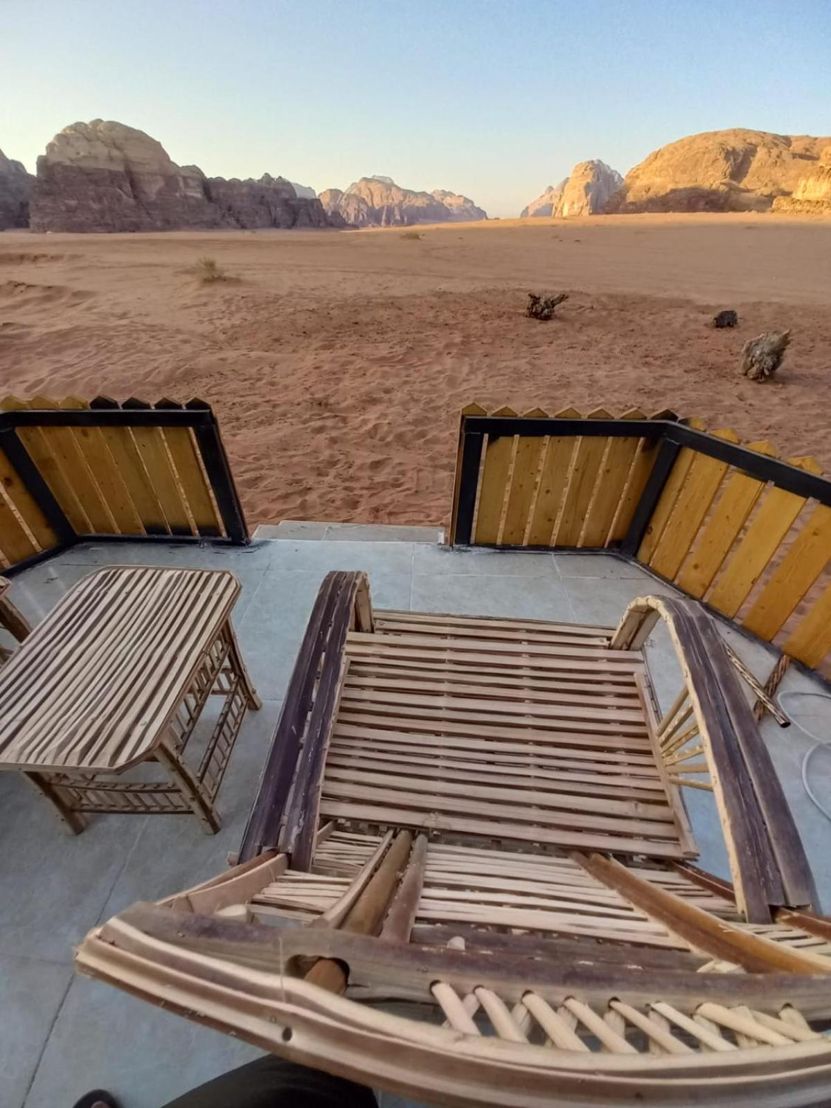 Bedouin Holidays Camp And Jeep Tours วาดิรัม ภายนอก รูปภาพ