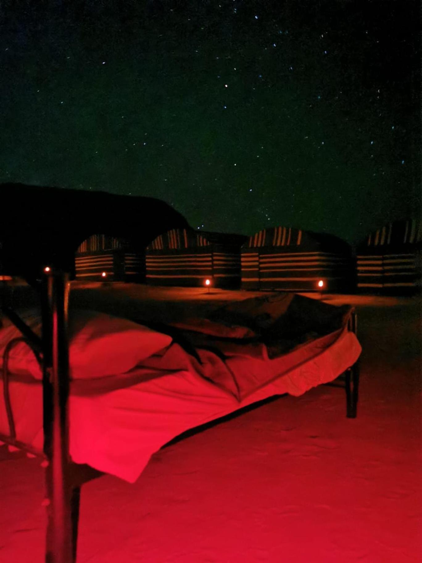 Bedouin Holidays Camp And Jeep Tours วาดิรัม ภายนอก รูปภาพ