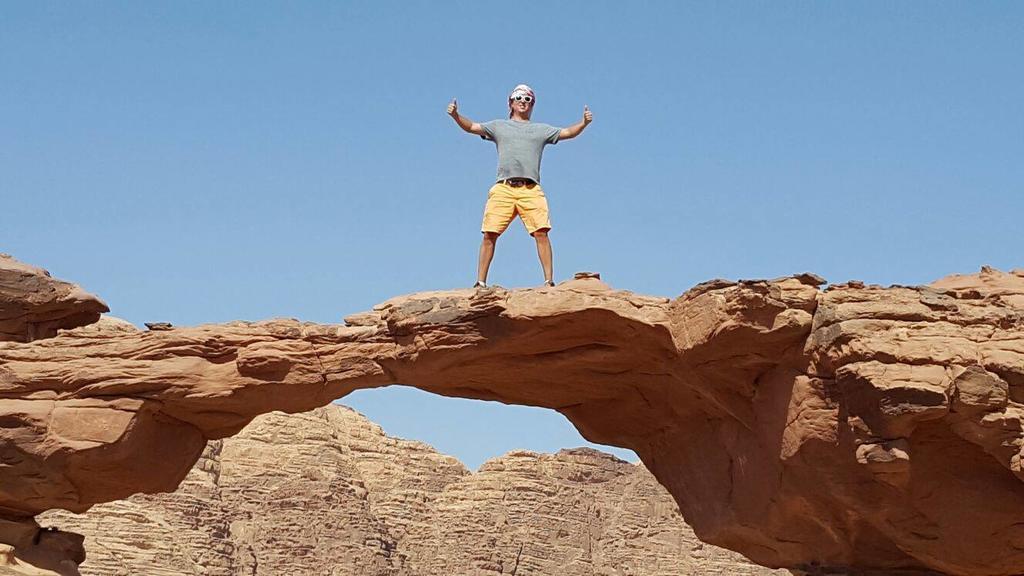 Bedouin Holidays Camp And Jeep Tours วาดิรัม ภายนอก รูปภาพ