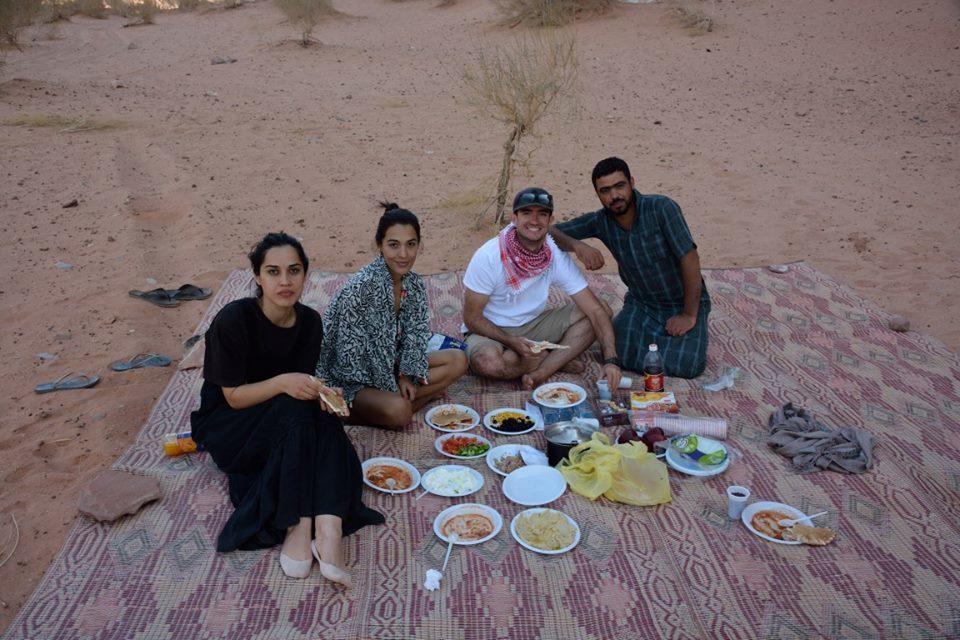 Bedouin Holidays Camp And Jeep Tours วาดิรัม ภายนอก รูปภาพ